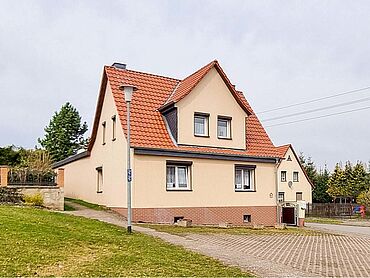S26-02-015: Rottleberöder Weg 1
							06536 Südharz