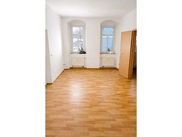 S26-04-039: Plohner Hauptstraße 13
							08485 Lengenfeld