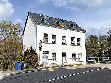 S21-02-096: Auerbacher Straße 29
							08107 Kirchberg