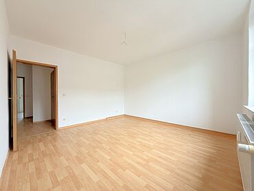 S26-02-072: Barbarastraße 1
							08058 Zwickau