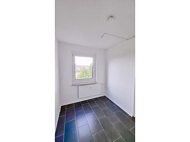 S26-04-060: Gnetscher Straße 14 - 17
							06369 Südliches Anhalt