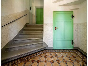 S26-03-002: Flensburger Straße 42
							01157 Dresden