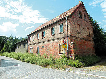 P26-03-015: Grauer Hof 3, 4, 5, Brennhof 1, 2, Rittergut
							39393 Am Großen Bruch