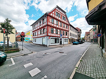 D25-03-026: Stiller Gasse 15
							98574 Schmalkalden