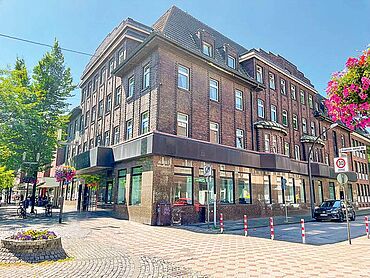 W26-03-005: Friedrich-Alfred-Straße 80/ Georgstraße 11,13
							47226 Duisburg