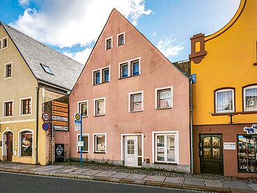 S26-04-010: Ziegenbalgplatz 3
		01896 Pulsnitz