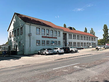 D26-03-034: Barbyer Straße 46
							39240 Calbe