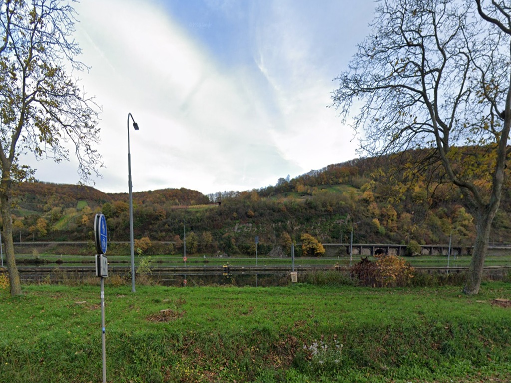 I26-19-017: Auf der Kehr
		56858 Neef